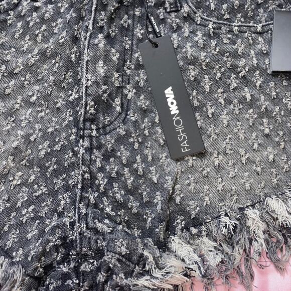 New‎ Fashion Nova 5 Dark Black Gray Wash Distressed Denim Jean Shorts Fringe` - Picture 4 of 6